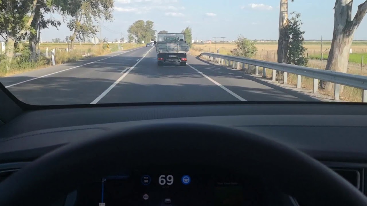 Tesla Model X - Piloto Automático