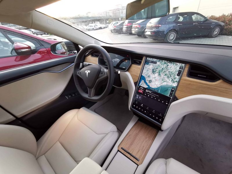 Análise Tesla Model S