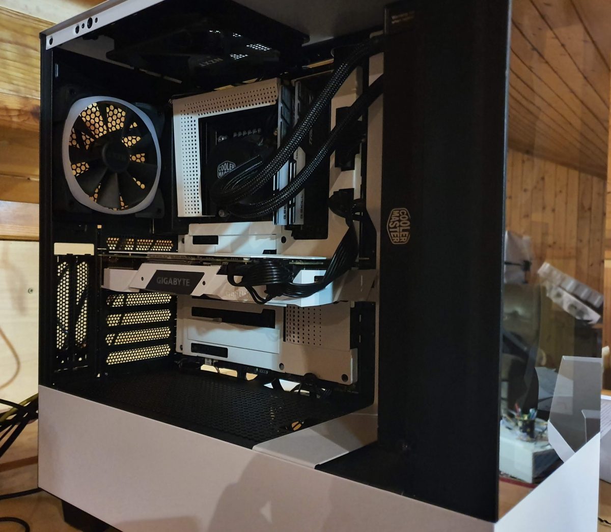 análise nzxt h510 elite: uma caixa para o show-off!