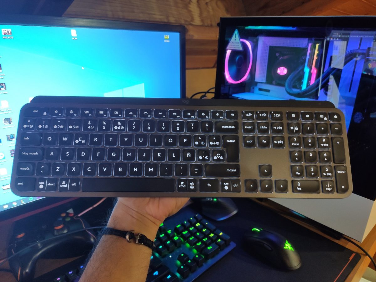 MX Keys