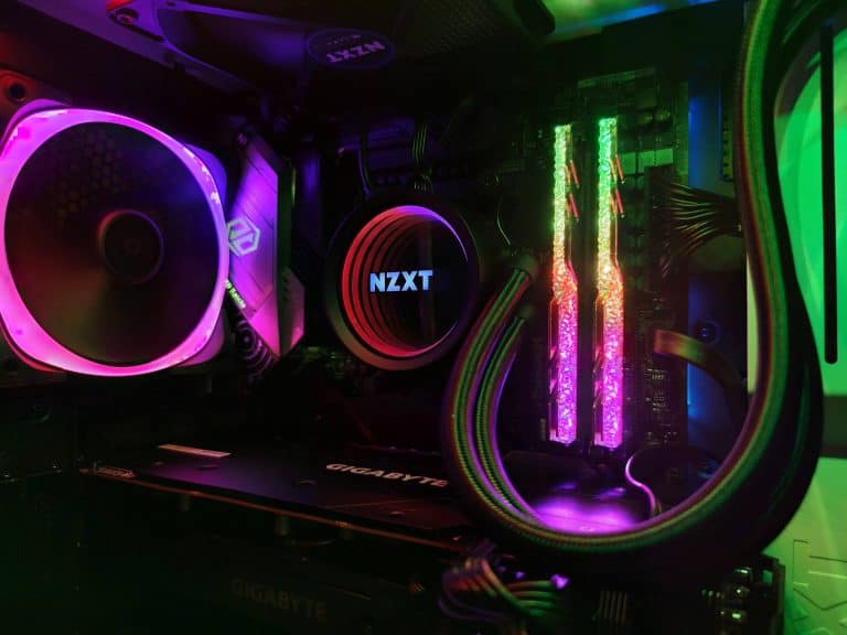 (RAM) O que é melhor? Ter um módulo de 8GB ou dois de 8GB?