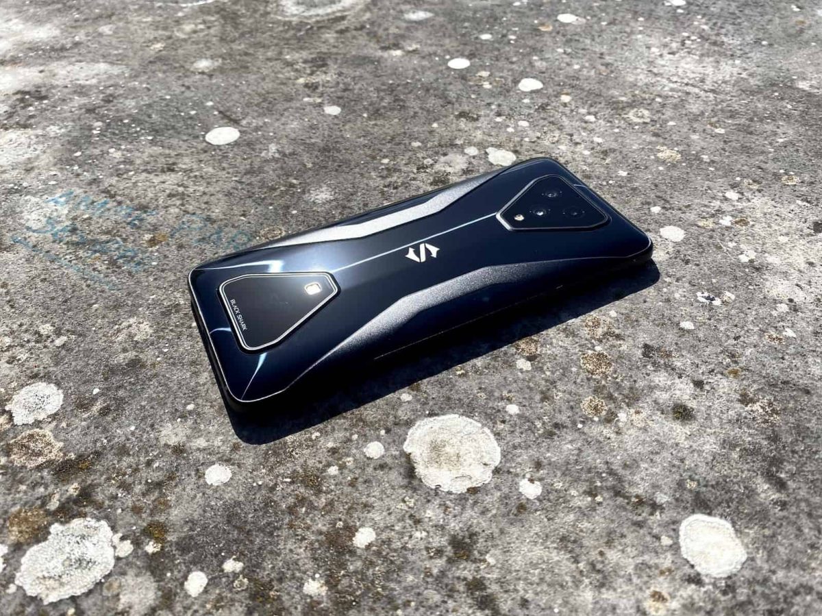 (الانطباعات الأولى) Xiaomi BlackShark 3: وحش! 2