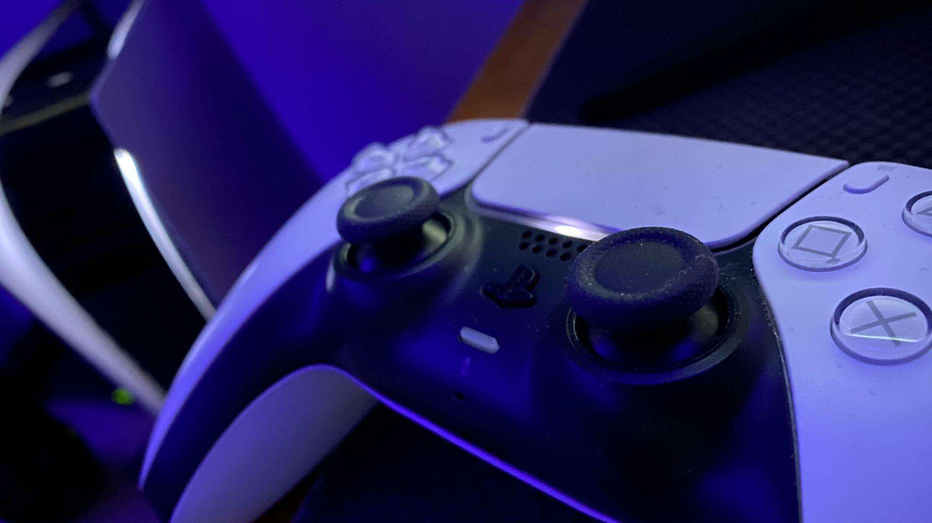 PS5 disponível com desconto de 100 euros até 15 de julho