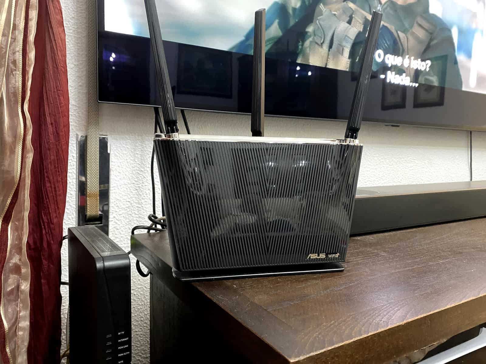 Por que a velocidade Wi-fi real no meu equipamento Wi-fi é menor