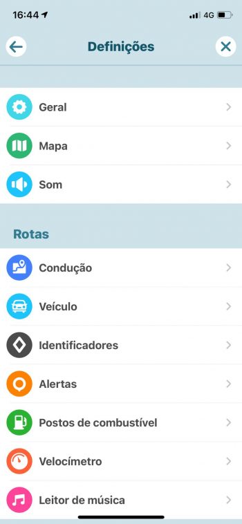 Waze CarPlay