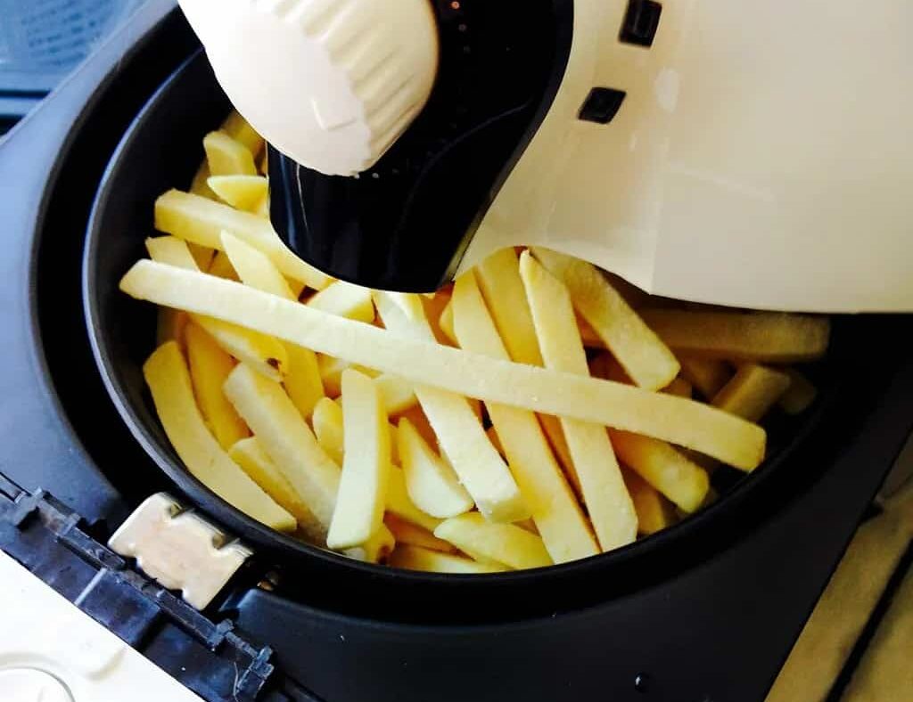 É seguro usar papel vegetal na 'air fryer'?