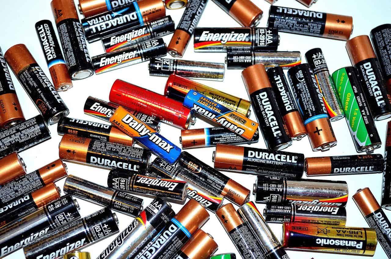 ¡Ten cuidado!  ¡Nunca compre baterías baratas!