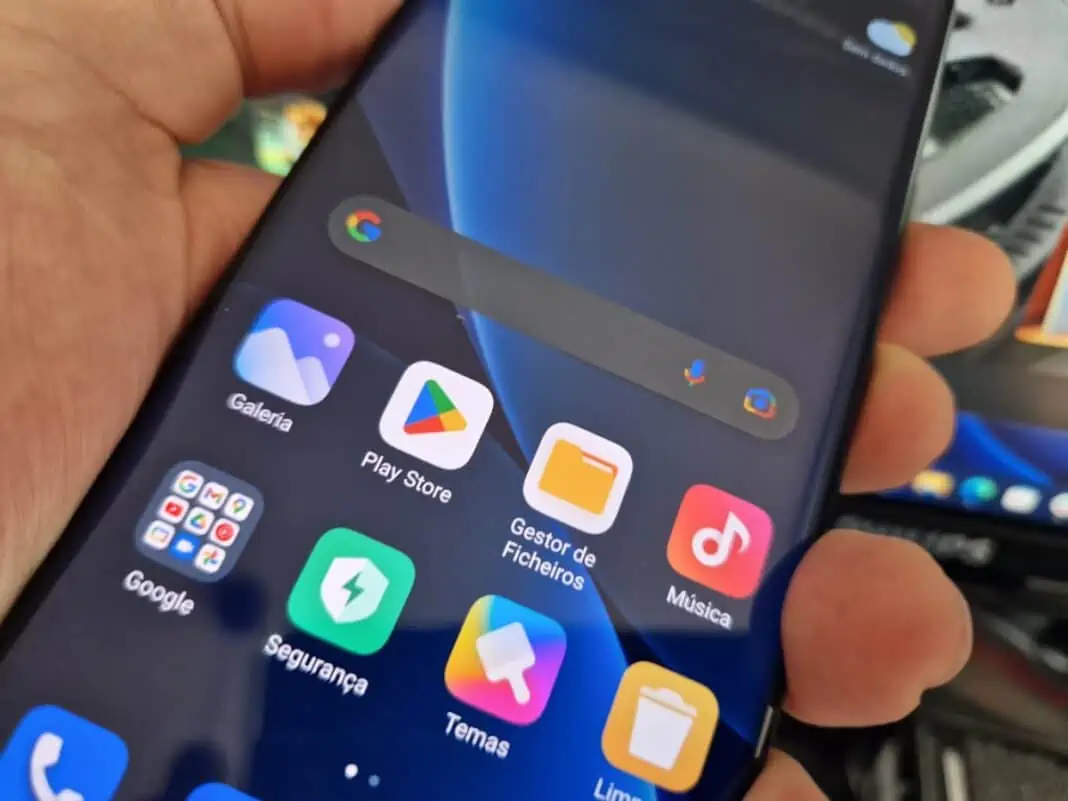 smartphone Android atacado em segredo, Xiaomi clonar pessoas, Xiaomi automóveis elétricos