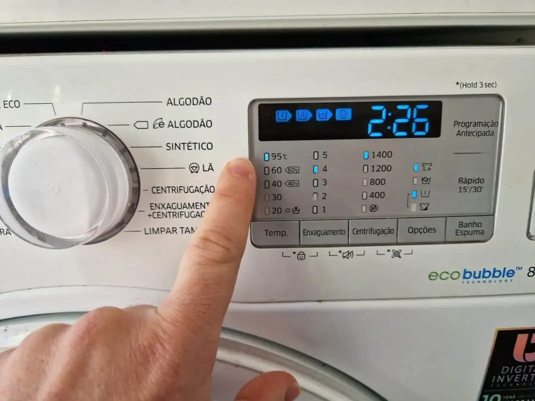 máquina de lavar roupa botão, máquina de lavar bactérias