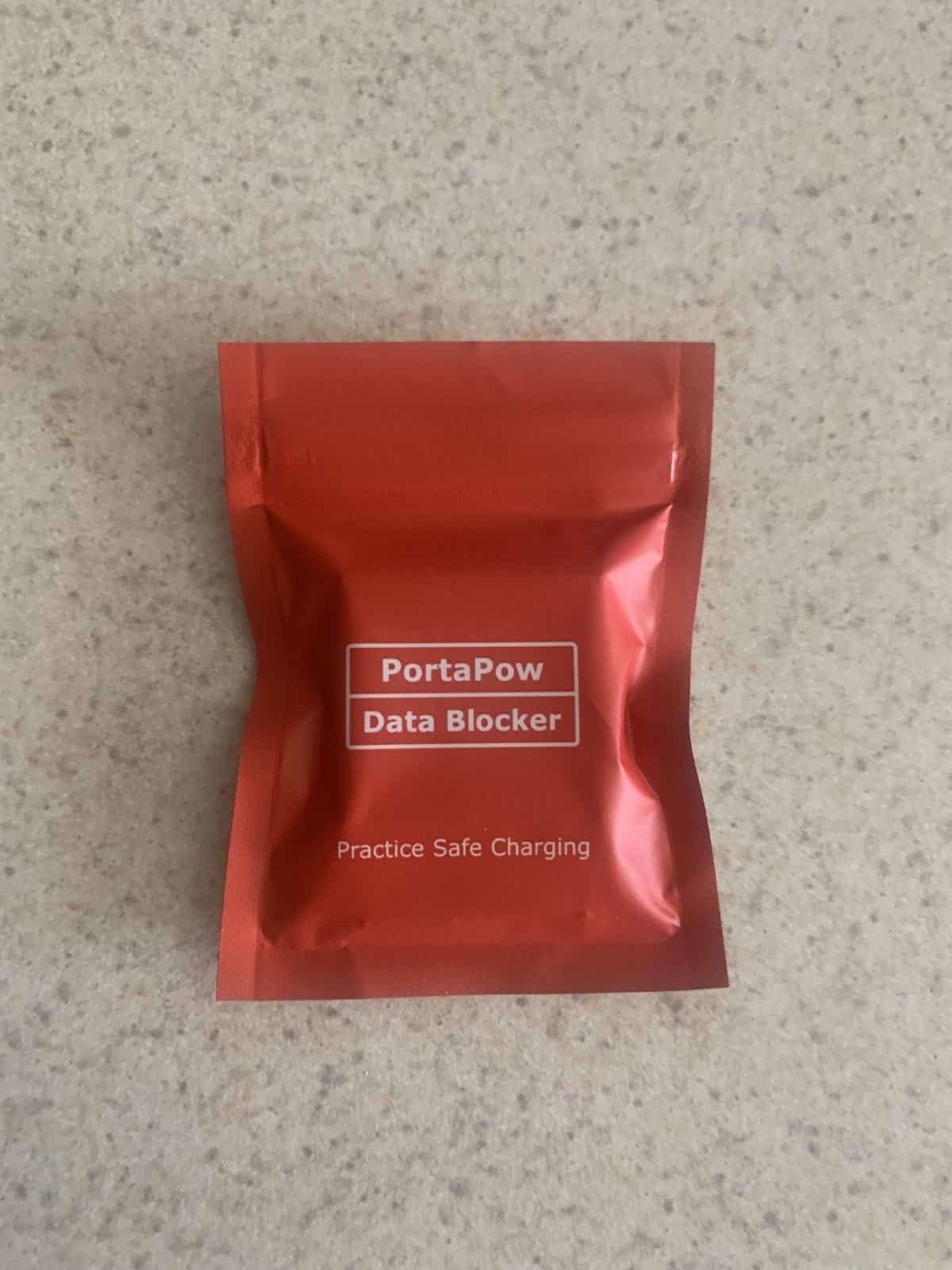 Não utilize carregadores públicos USB sem preservativo!