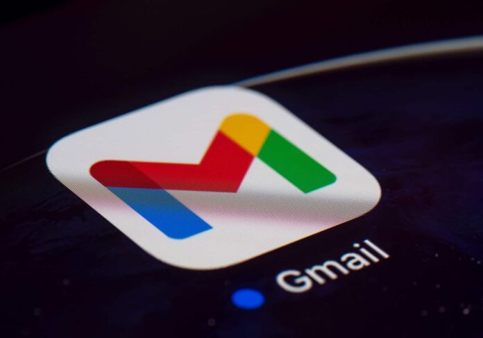 ter uma conta Gmail, Gmail envio da resposta, Problemas no Gmail para Android, espreitar os seus e-mails, Gmail para Android botão, Gmail apagar e-mails, Gmail emojis, dados do Gmail
