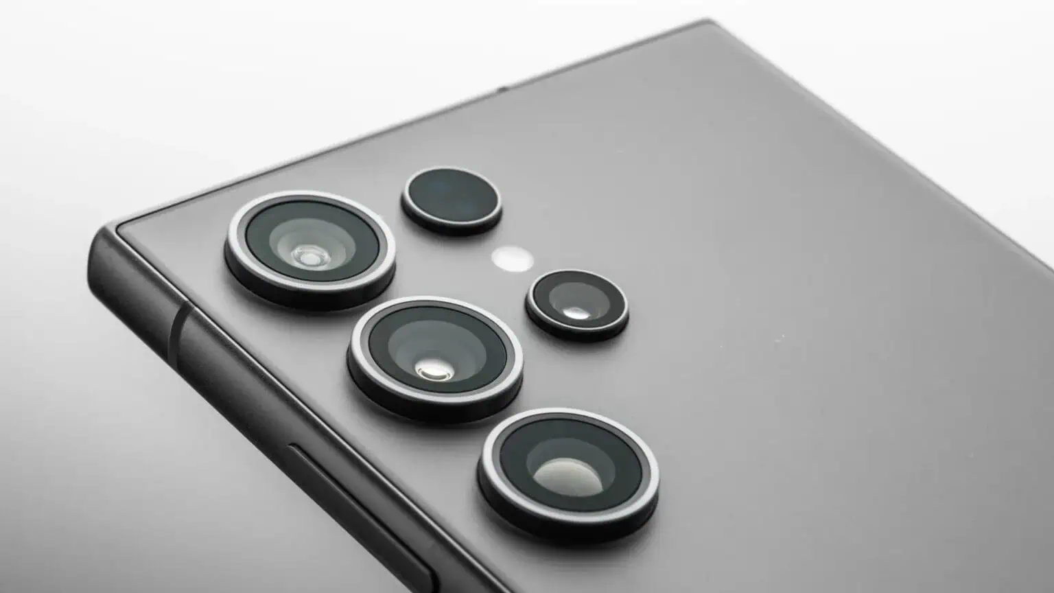 Galaxy Unpacked 2025 data revelada e os produtos também! Leak