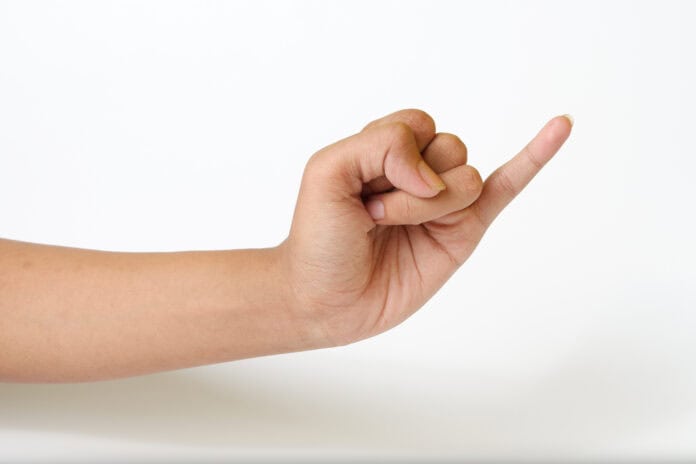 telemóvel: verifique já se tem o problema do dedo mindinho!