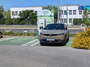 Três coisas que vão mudar o mercado dos automóveis elétricos - Leak