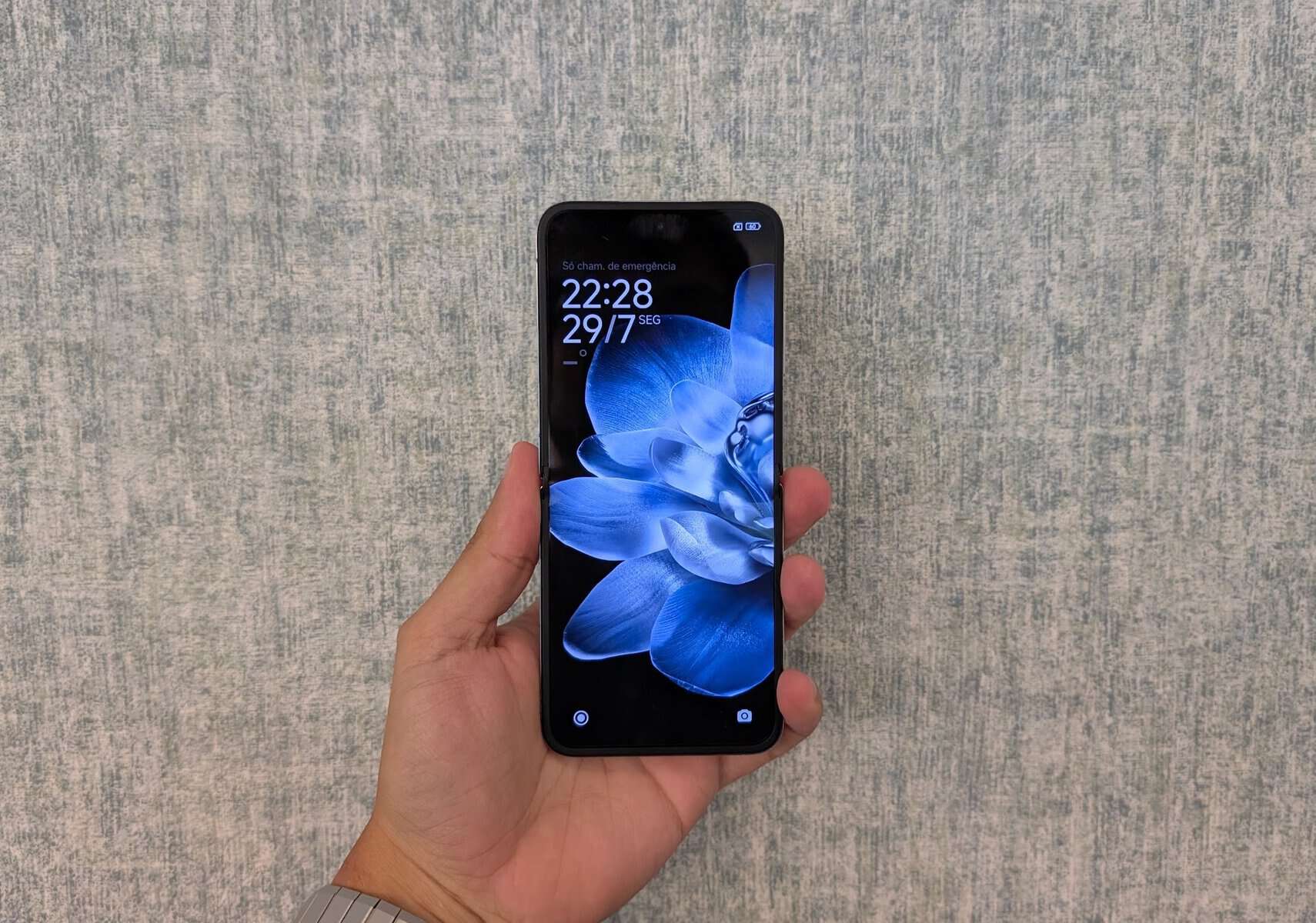 (primeiras impressões) xiaomi mix flip: É mesmo bonito pah!