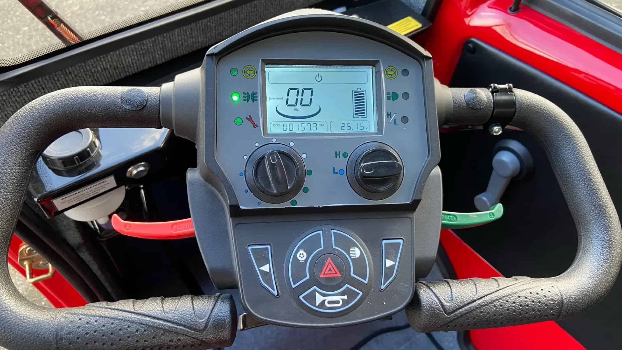 esta empresa vende um ciclomotor da ferrari! mas será mesmo? esta empresa vende um ciclomotor da ferrari! mas será mesmo?