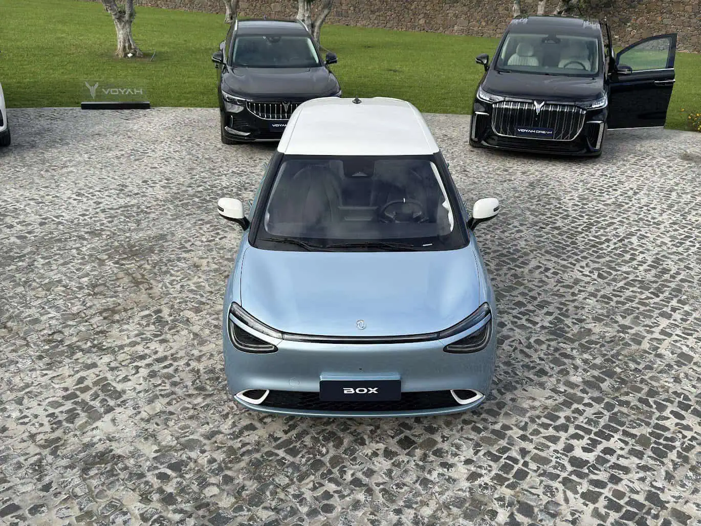 dongfeng box quer pisar os calcanhares ao renault 5
