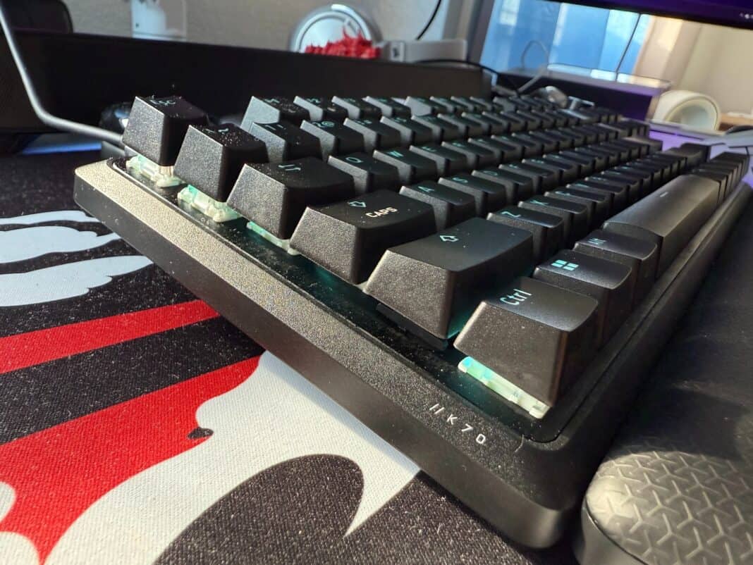 (análise) corsair k70 pro tkl - um teclado moderno! rascunho