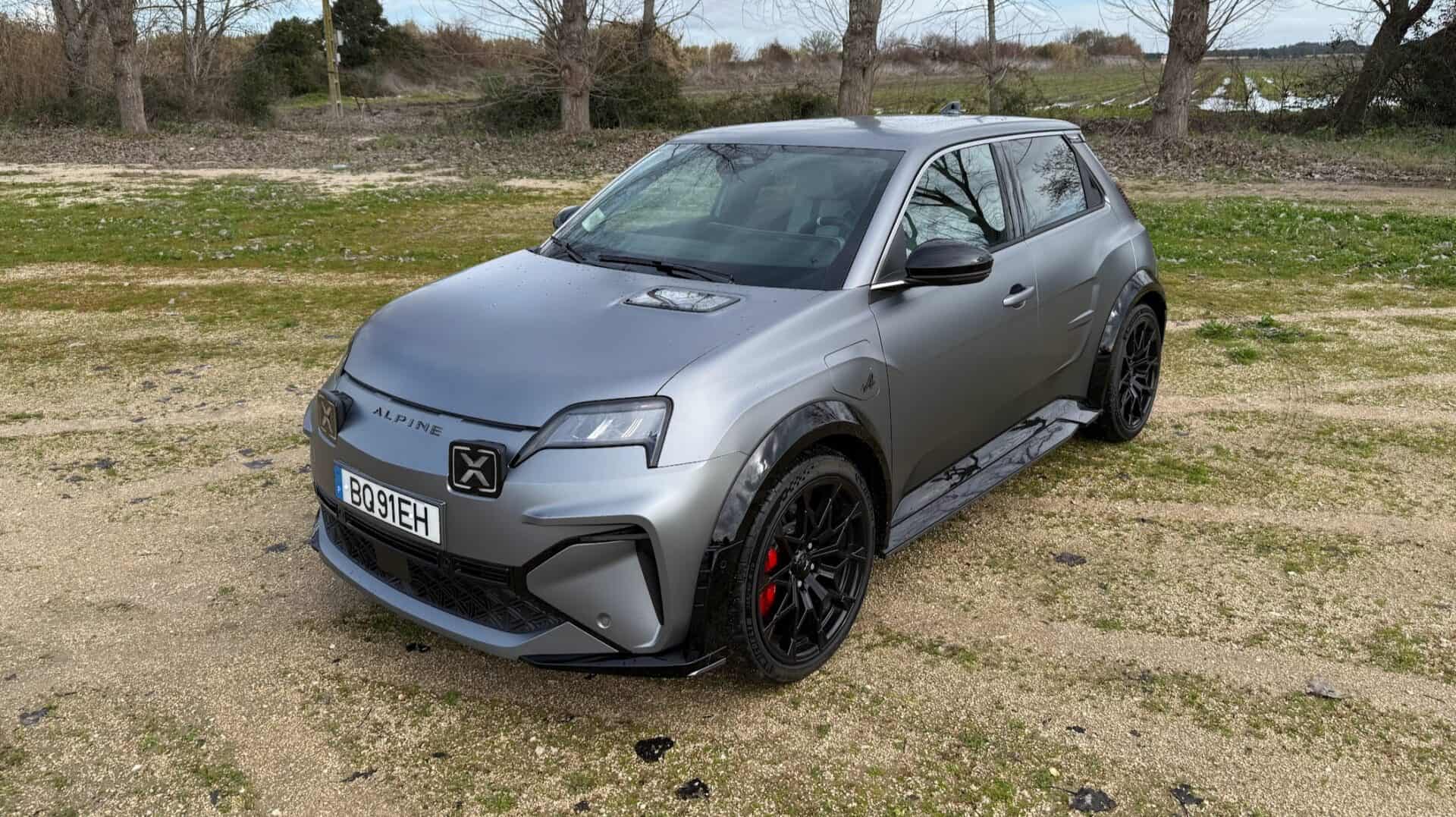 (primeiras impressões) alpine a290: onde a lógica perde para a emoção!