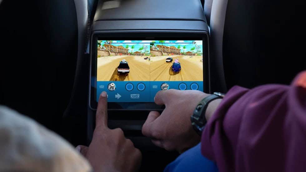 tesla model y tem (finalmente) a cara lavada! tesla model y tem (finalmente) a cara lavada!