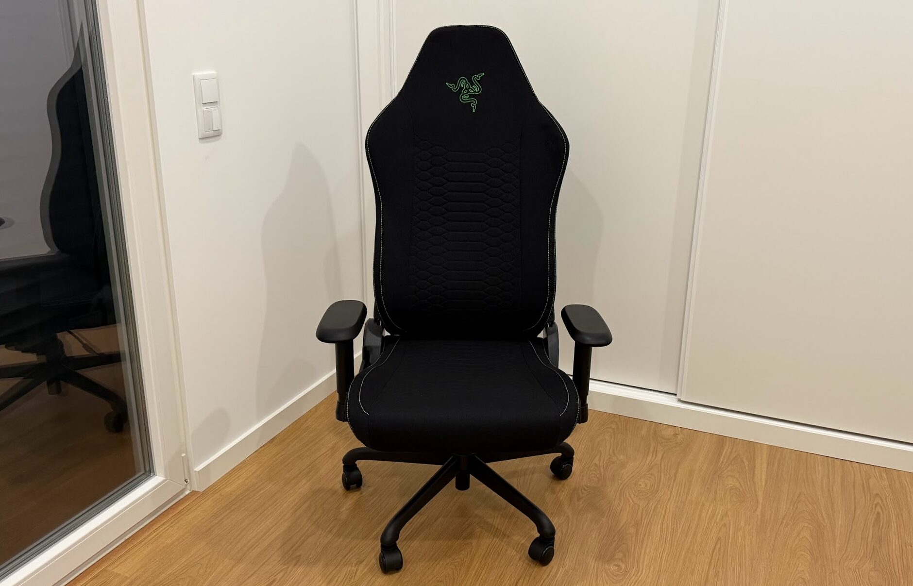 razer iskur v2 x: cadeira gamer que não vai (tanto) à carteira!