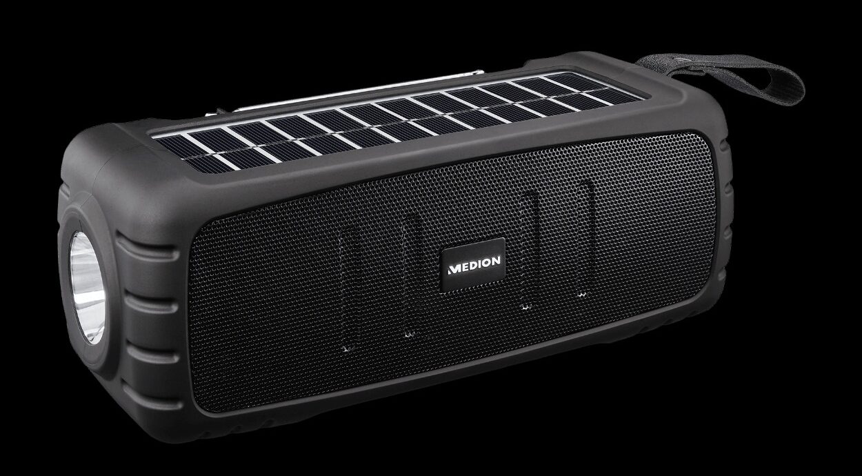coluna bluetooth e lanterna solar do aldi à prova de apagão