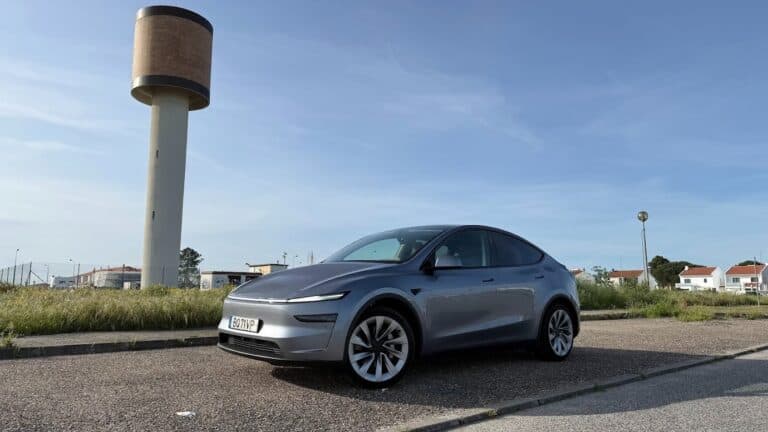 tesla model y 2025: um dos carros que mais vende... voltou!