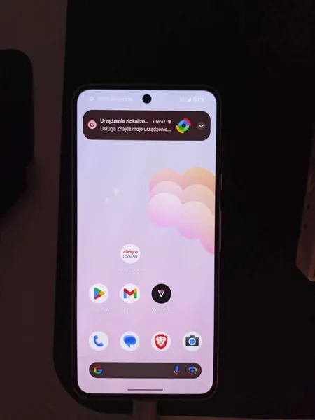 pixel 8 sobrevive 4 dias dentro de um jacuzzi — e funciona!