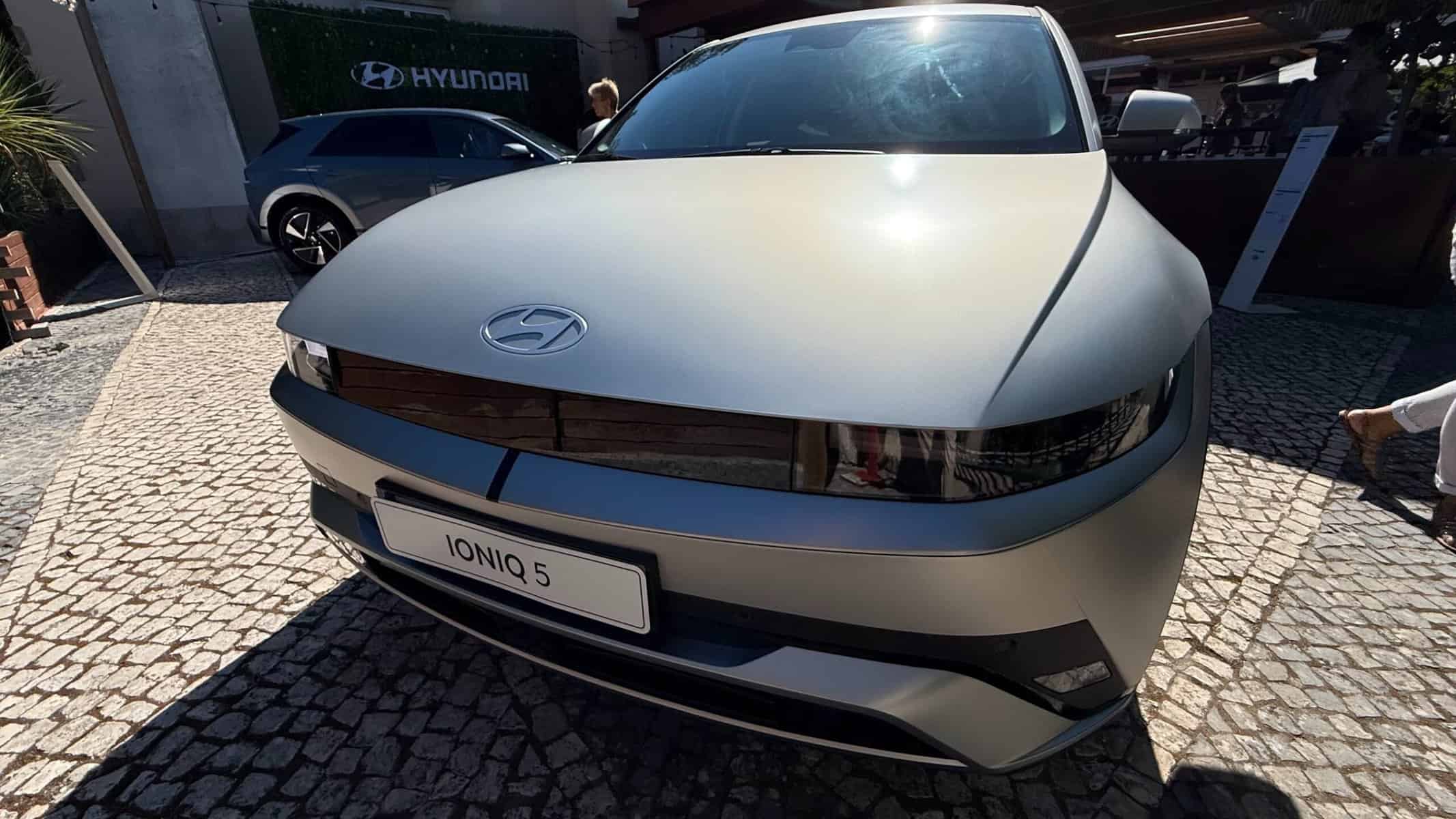 Hyundai IONIQ 5 (2025): mais autonomia, e… limpa-vidros traseiro