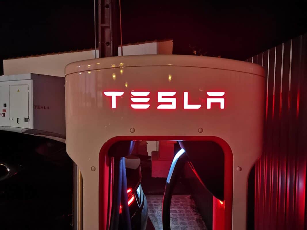 tesla, carregador, cabos