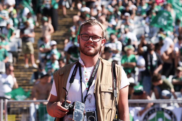Da paixão pelo futebol à câmara: como nasceu “O fotógrafo dos adeptos”