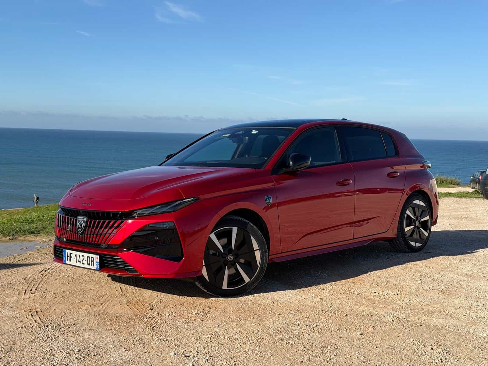 Peugeot 308. Bonito, moderno e confortável. Vale a pena?