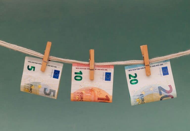 Criar 3 contas bancárias pode ser a tua salvação! Sabes porquê?