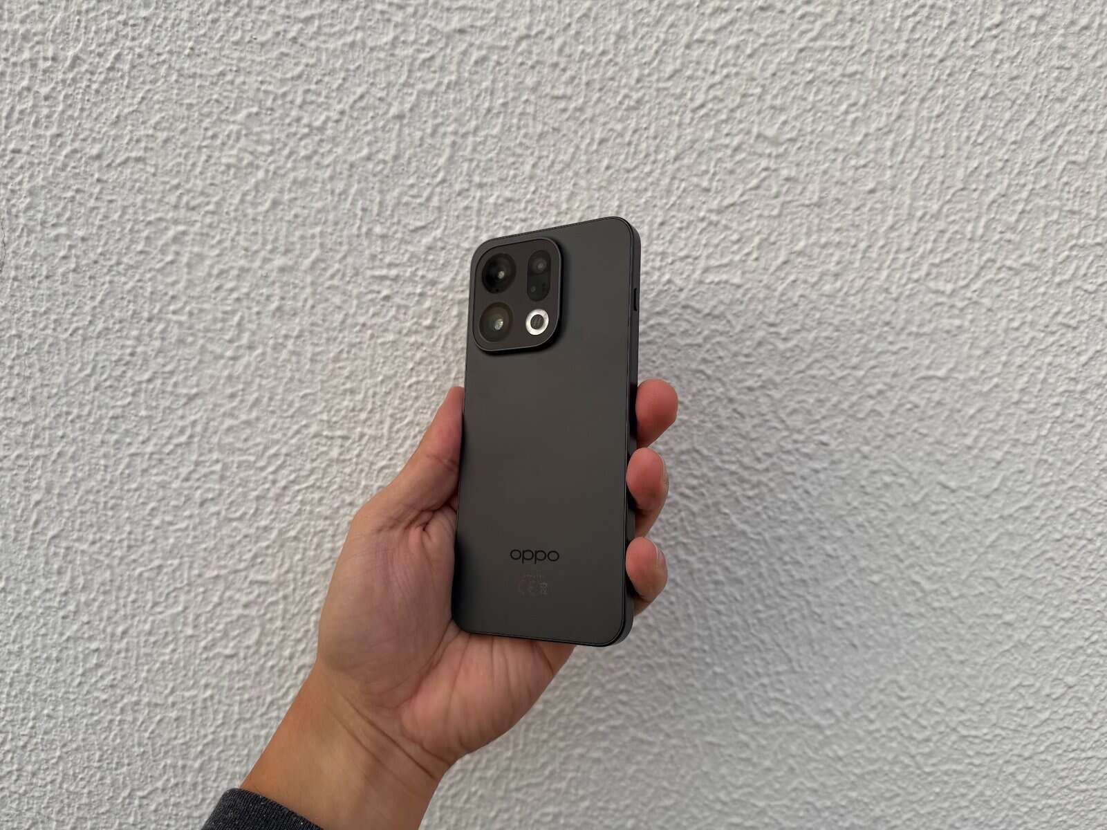 OPPO Find X9: Não é Pro? Precisas mesmo disso?