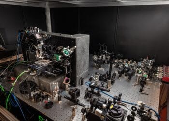 Microsoft cria armazenamento em vidro que dura 10 mil anos