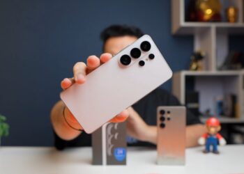 Unboxing ao Galaxy S26 Ultra já está no YouTube: O segredo acabou!