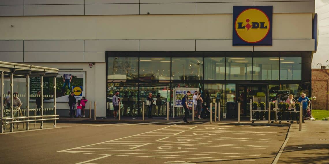 Loucura no LIDL: este gadget que transforma o teu telemóvel está a esgotar!