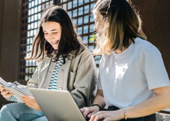 Vais para a universidade? O teu portátil (ainda) não está pronto