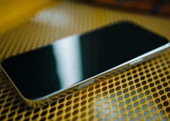 Smartphone impecável: as dicas para o teu dispositivo durar anos