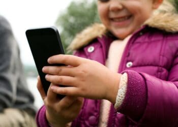 Vídeos curtos (shorts) são muito piores para as crianças que os longos