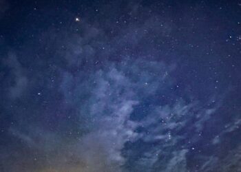 Adeus às estrelas no céu? SpaceX quer lançar um milhão de satélites para IA