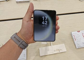 Estivemos com o iPhone Fold Chinês na mão… Muda o jogo!